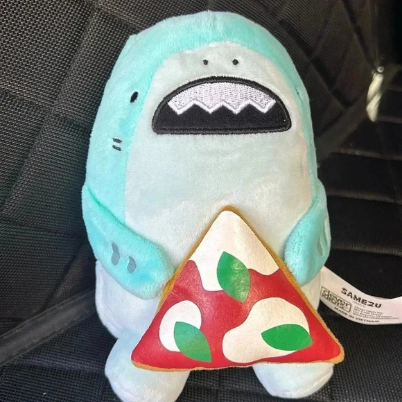 Samezu Nom Nom Shark with Pizza Plush - Picture 1 of 3